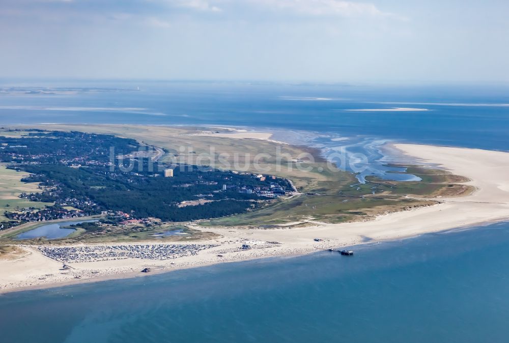 Sankt Peter-Ording aus der Vogelperspektive: Küsten- Landschaft am Sandstrand der Badestelle Ording Nord im Ortsteil Sankt Peter-Ording in Sankt Peter-Ording im Bundesland Schleswig-Holstein, Deutschland