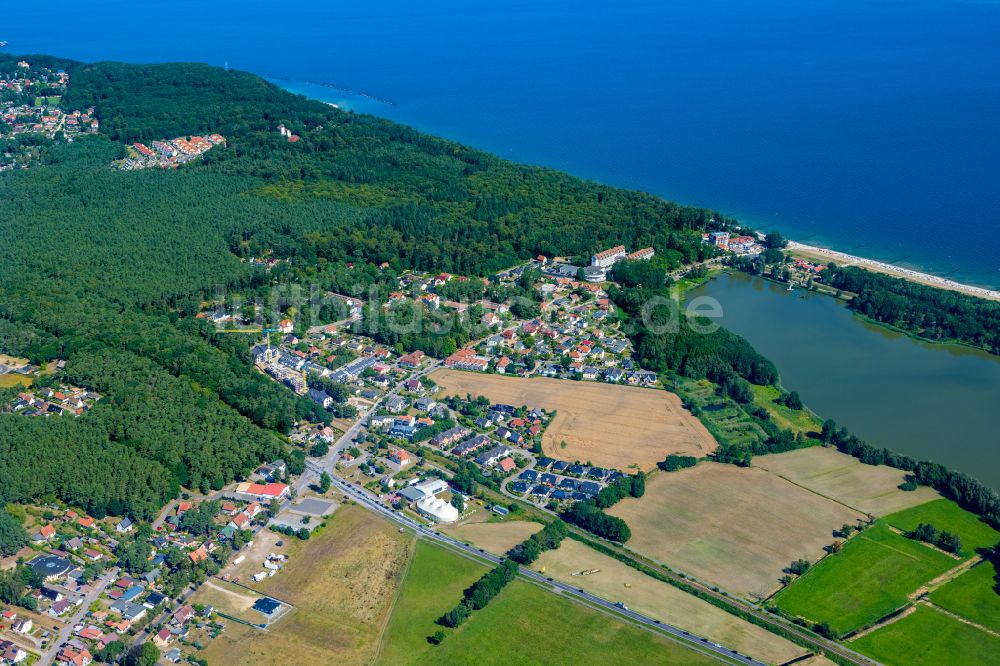 Loddin von oben - Küsten- Landschaft am Sandstrand der der Ostsee in Kölpinsee im Bundesland Mecklenburg-Vorpommern, Deutschland