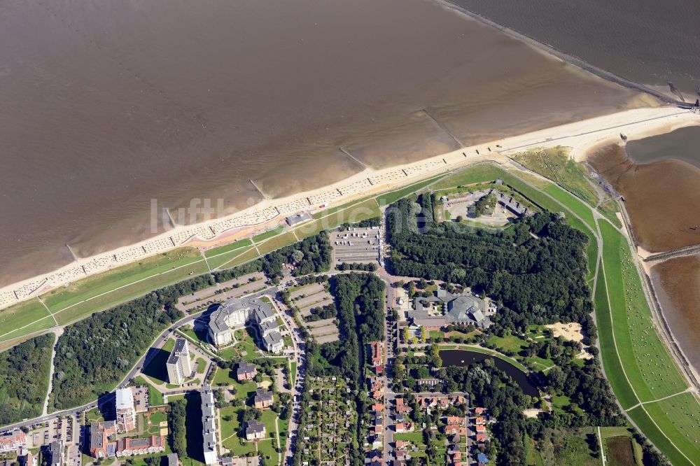 Luftaufnahme Cuxhaven - Küsten- Landschaft am Sandstrand in Duhnen im Bundesland Niedersachsen