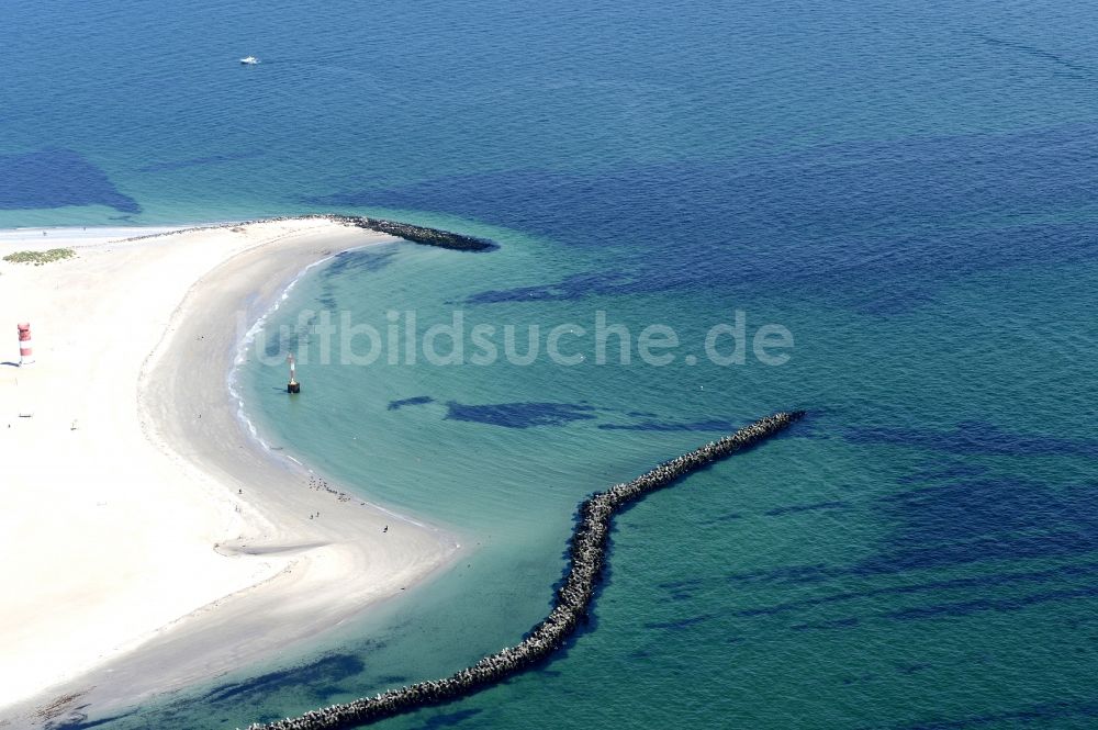 Luftaufnahme Helgoland - Küsten- Landschaft am Sandstrand der Helgoland-Düne in Helgoland im Bundesland Schleswig-Holstein