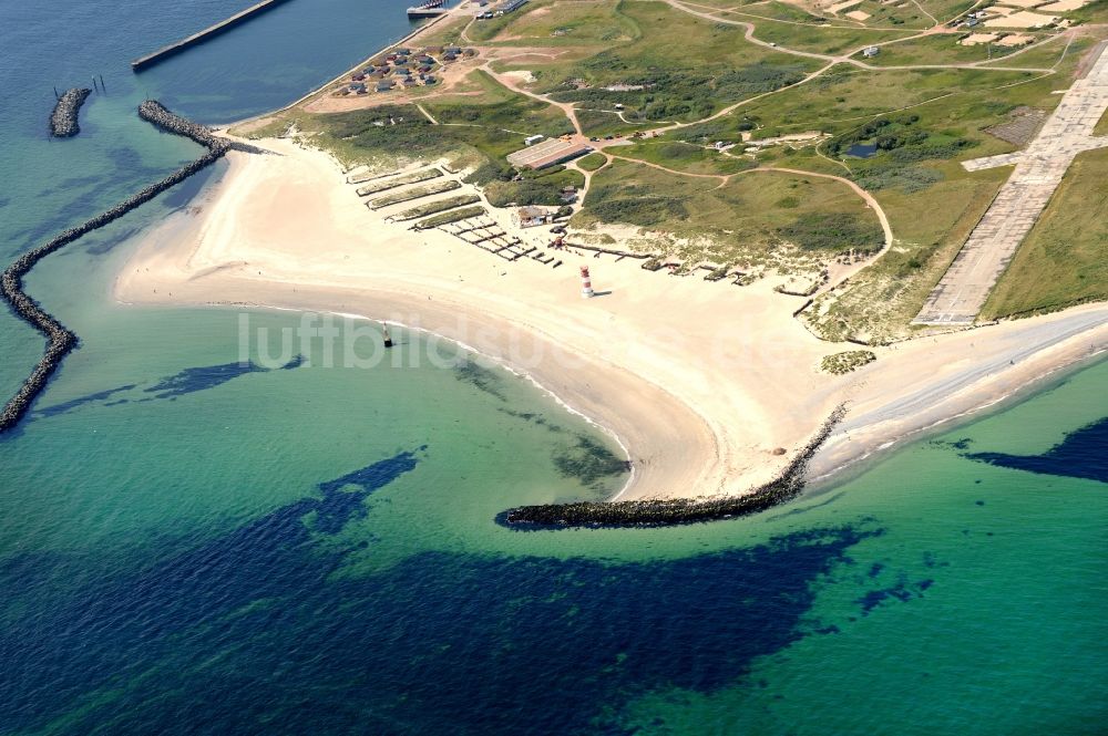 Luftaufnahme Helgoland - Küsten- Landschaft am Sandstrand der Helgoland-Düne in der Nordsee auf Helgoland im Bundesland Schleswig-Holstein