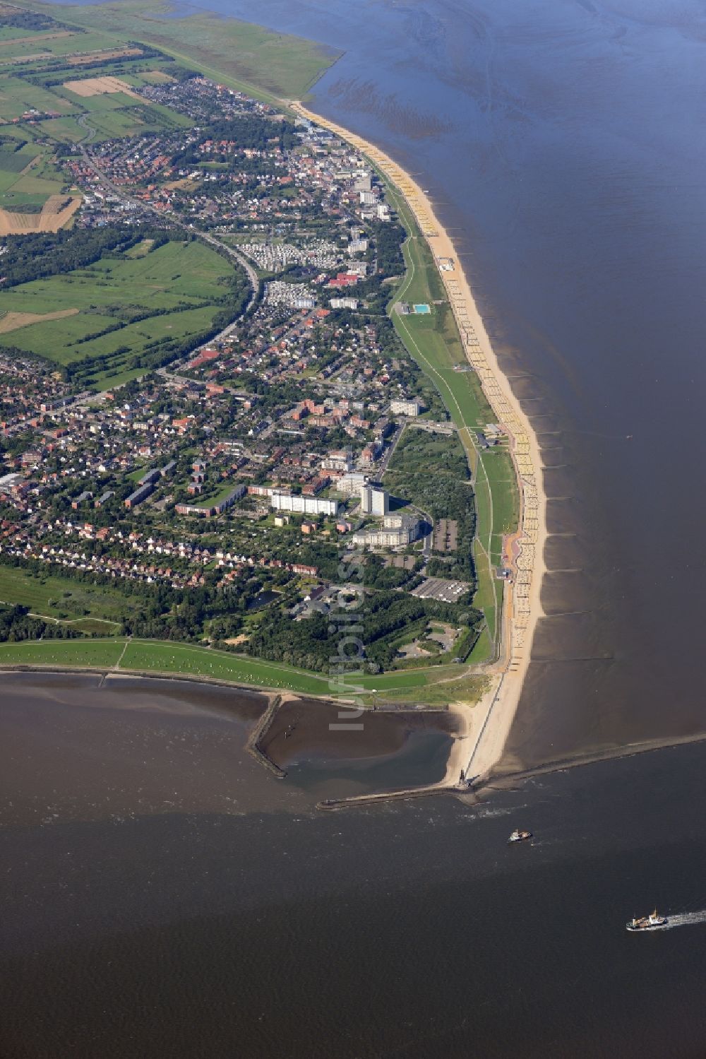 Luftbild Cuxhaven - Küsten- Landschaft am Sandstrand der Nordsee in Döse im Bundesland Niedersachsen