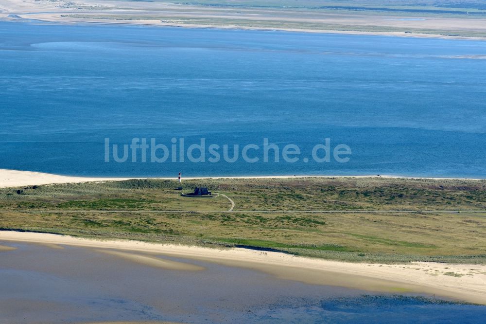 List von oben - Küsten- Landschaft am Sandstrand der Nordsee- Insel Sylt in List im Bundesland Schleswig-Holstein