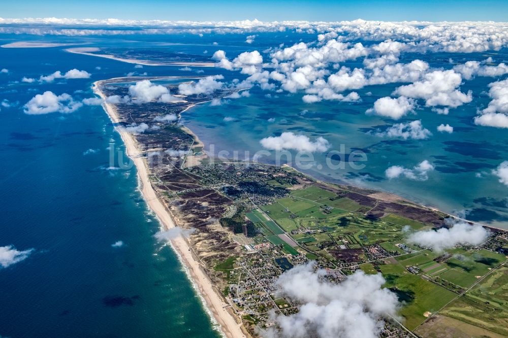 Luftbild Kampen (Sylt) - Küsten- Landschaft am Sandstrand der Nordsee in Kampen (Sylt) im Bundesland Schleswig-Holstein, Deutschland