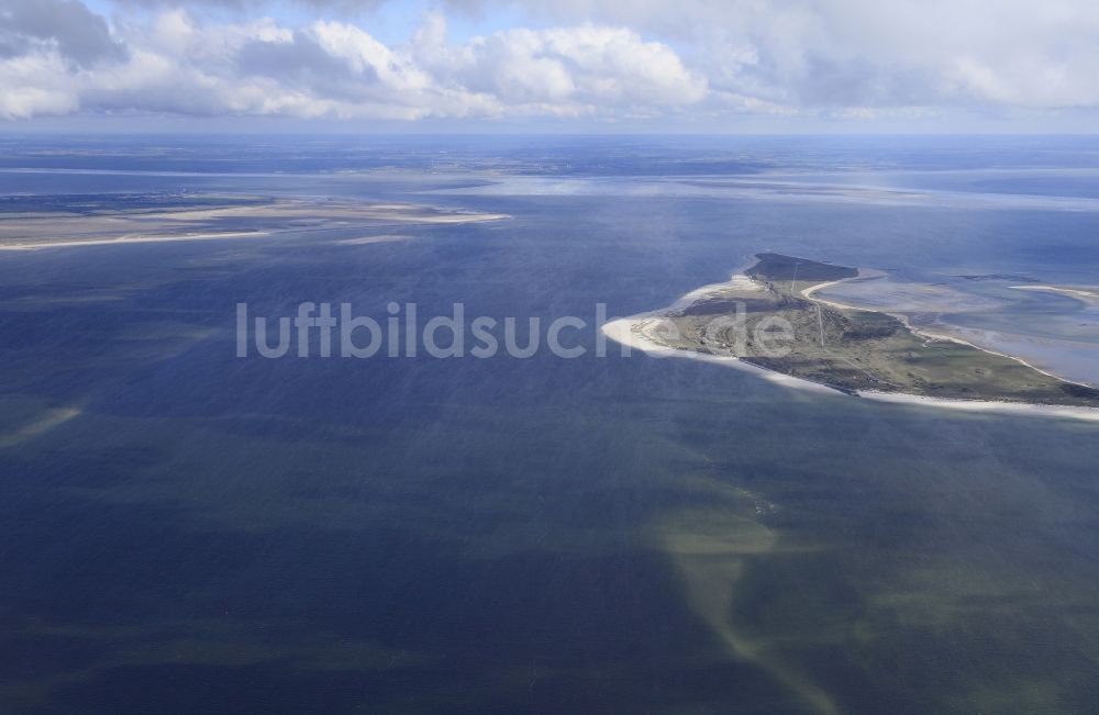 Sylt aus der Vogelperspektive: Küsten- Landschaft am Sandstrand der Nordsee in Sylt im Bundesland Schleswig-Holstein