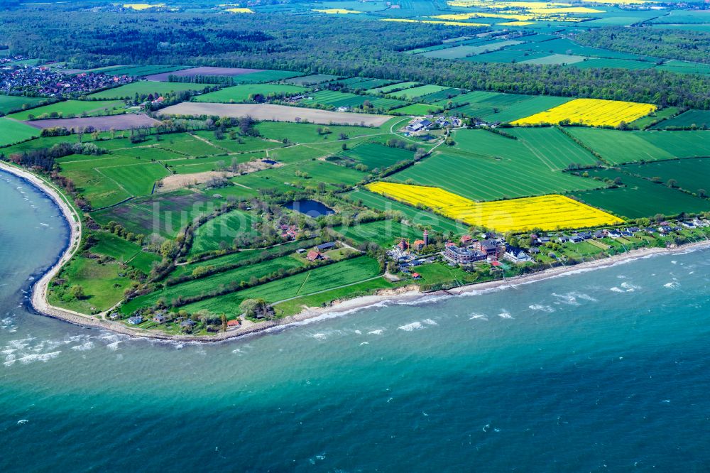 Dahme von oben - Küsten- Landschaft am Sandstrand der Ostsee in Dahmeshöved im Bundesland Schleswig-Holstein