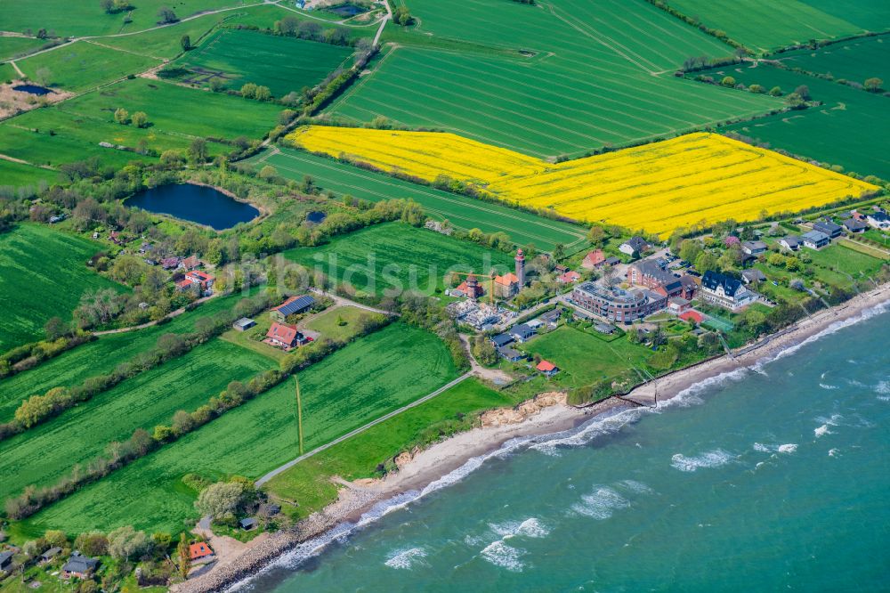 Dahme aus der Vogelperspektive: Küsten- Landschaft am Sandstrand der Ostsee in Dahmeshöved im Bundesland Schleswig-Holstein