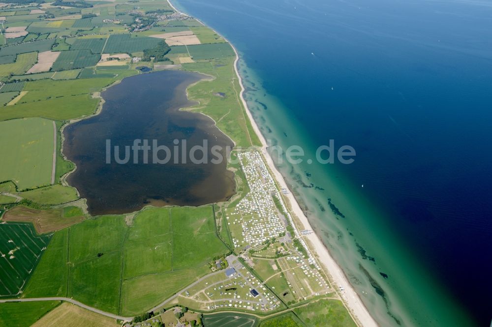 Luftbild Dörphof - Küsten- Landschaft am Sandstrand der Ostsee in Dörphof im Bundesland Schleswig-Holstein