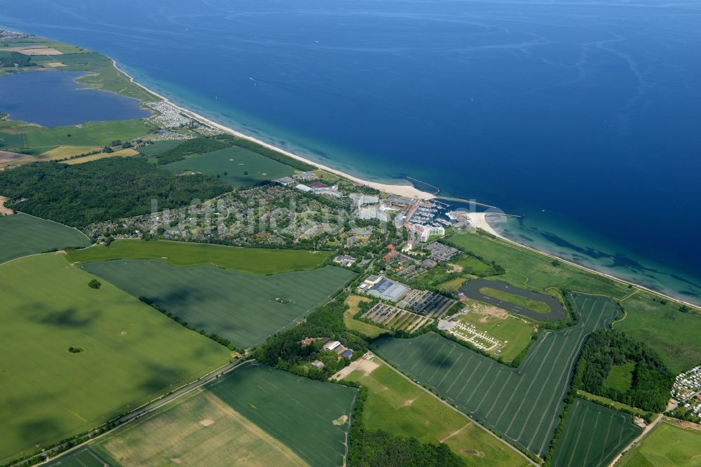 Luftbild Damp - Küsten- Landschaft am Sandstrand der Ostsee mit der Gemeinde Damp im Bundesland Schleswig-Holstein