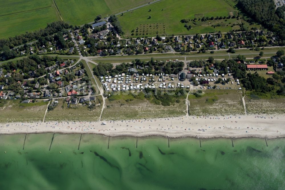 Luftbild Dierhagen - Küsten- Landschaft am Sandstrand der Ostsee im Ortsteil Neuhaus in Dierhagen im Bundesland Mecklenburg-Vorpommern