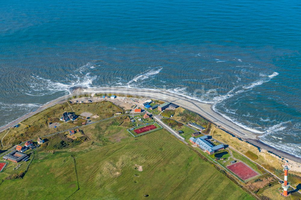 Wangerooge aus der Vogelperspektive: Küsten- Landschaft am Sandstrand Westkap in Wangerooge im Bundesland Niedersachsen