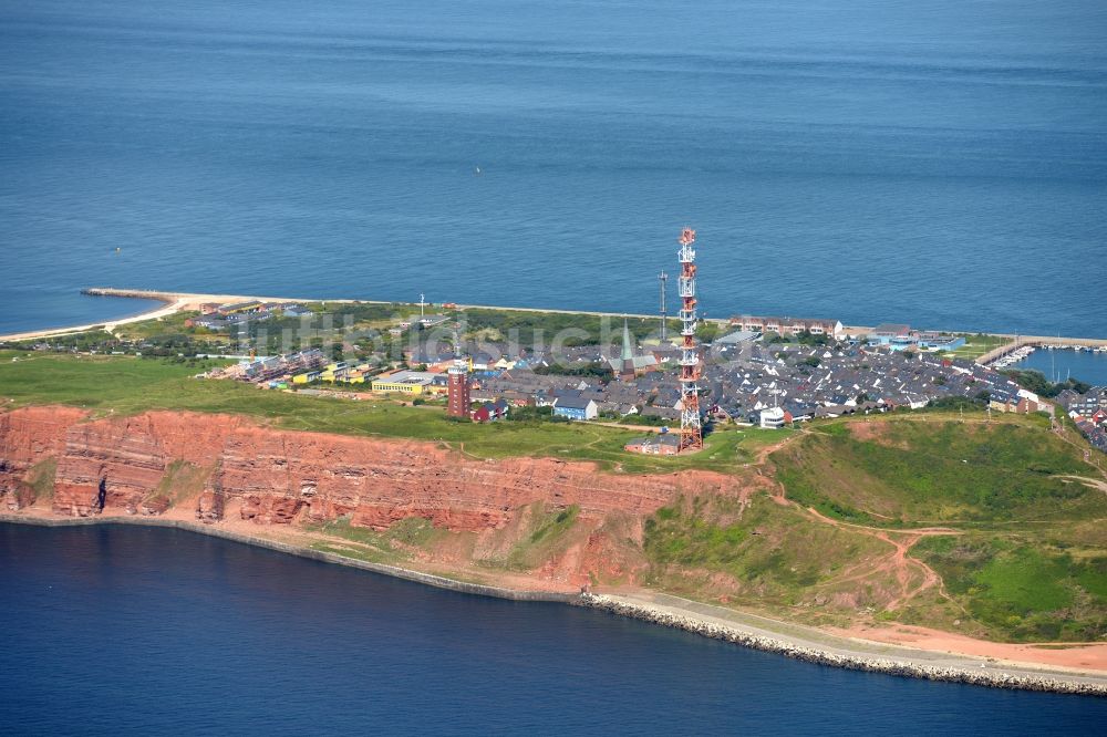 Luftbild Helgoland - Küsten- Landschaft an der Steilküste der Nordsee in Helgoland im Bundesland Schleswig-Holstein