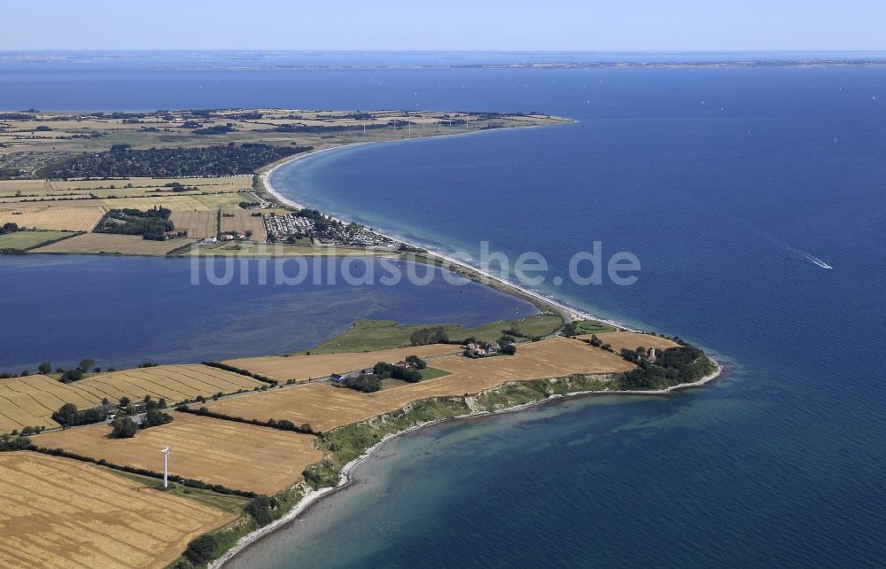 Sydals von oben - Küsten- Landschaft an der Steilküste der Ostsee in Sydals in Dänemark