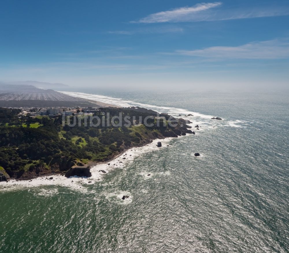 Luftbild San Francisco - Küsten- Landschaft an der Steilküste der South Bay in San Francisco in Kalifornien, USA