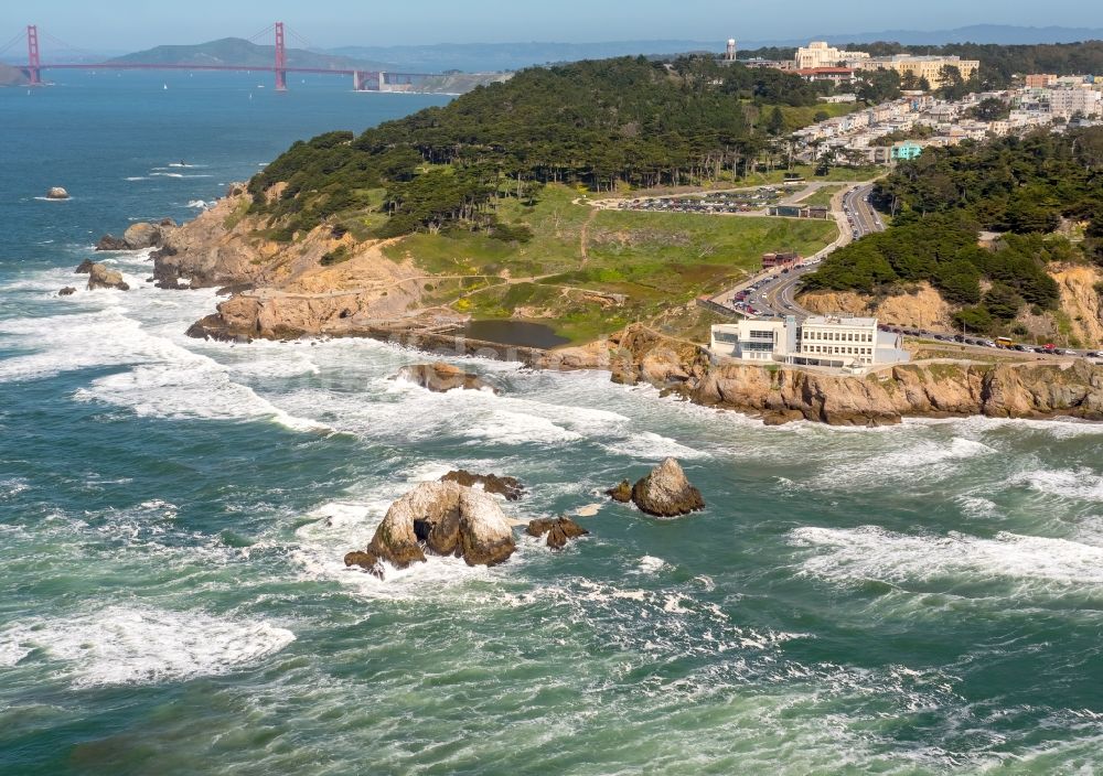 Luftbild San Francisco - Küsten- Landschaft an der Steilküste der South Bay in San Francisco in Kalifornien, USA