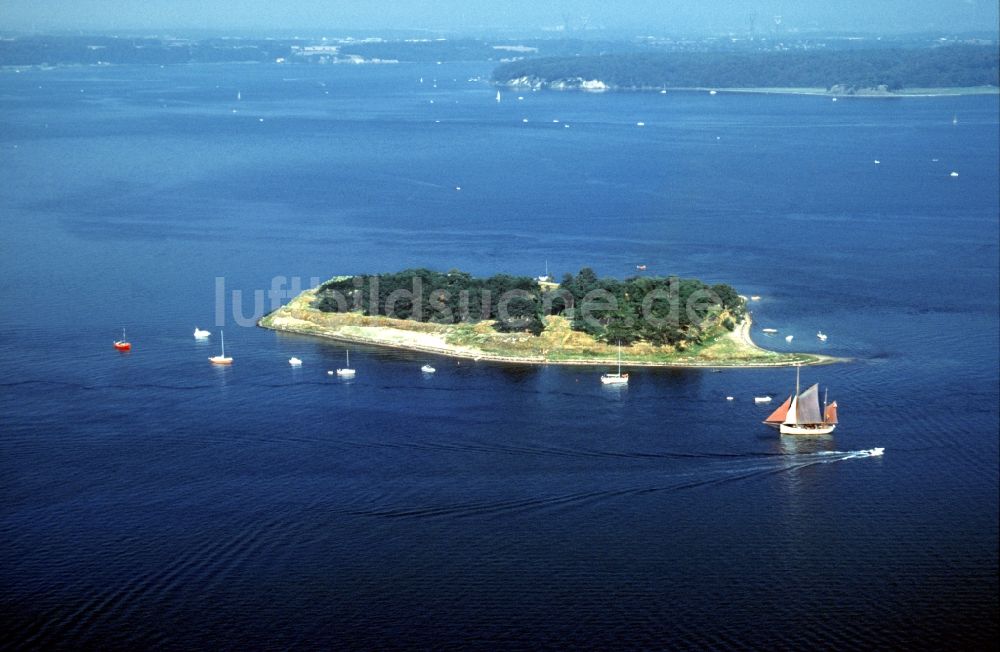 Middelfart aus der Vogelperspektive: Küstenbereich der Faenoekalv - Insel in Middelfart in Region Syddanmark, Dänemark