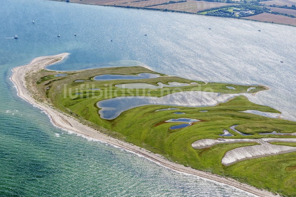 Luftaufnahme Heiligenhafen - Küstenbereich der Halb- Insel Graswarder - Heilgenhafen in Großenbrode im Bundesland Schleswig-Holstein