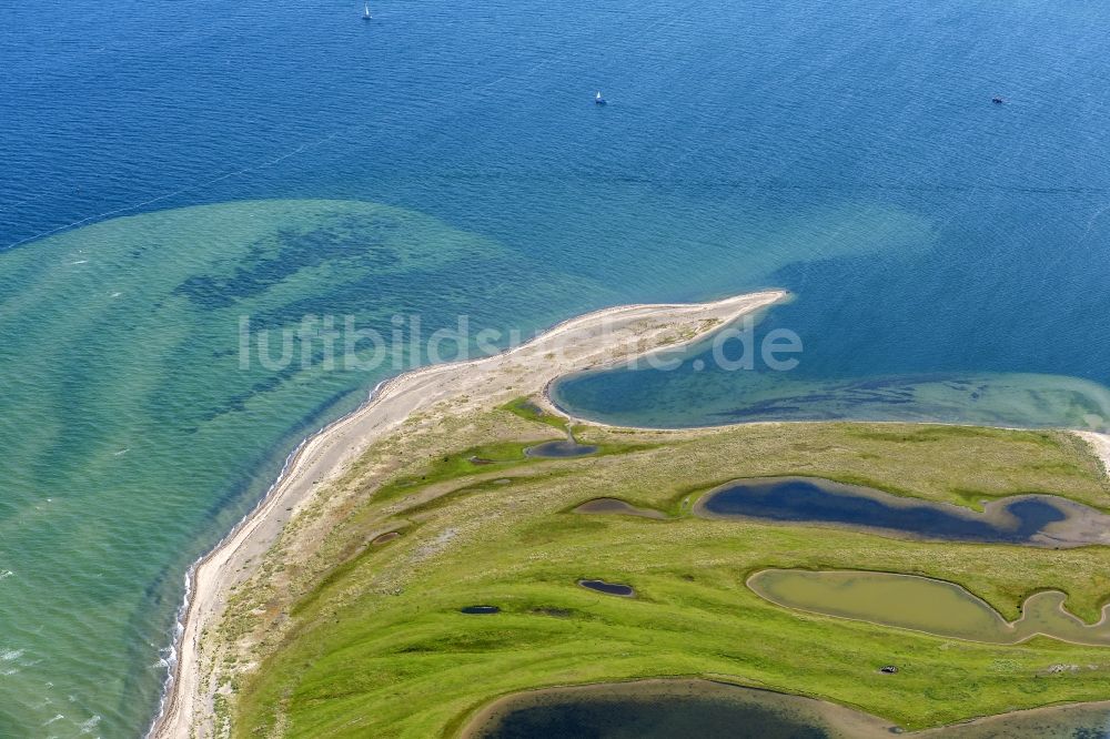 Luftbild Heiligenhafen - Küstenbereich der Halb- Insel Graswarder - Heilgenhafen in Großenbrode im Bundesland Schleswig-Holstein