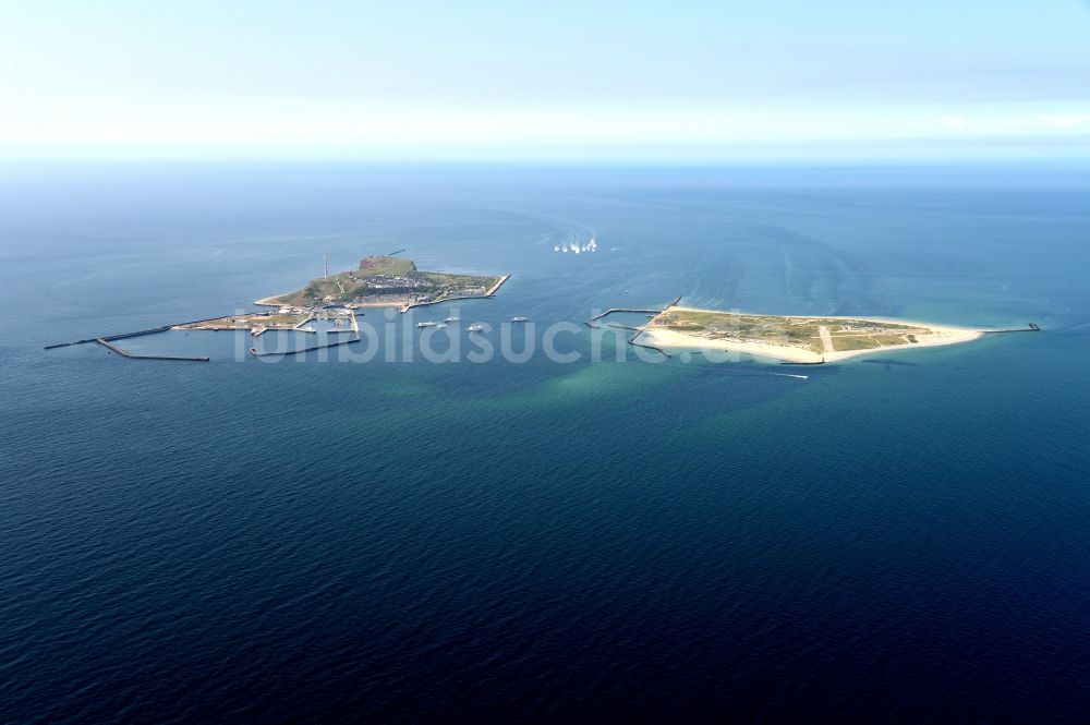 Helgoland von oben - Küstenbereich der Helgoland und Helgoland-Düne - Inseln in der Nordsee im Bundesland Schleswig-Holstein