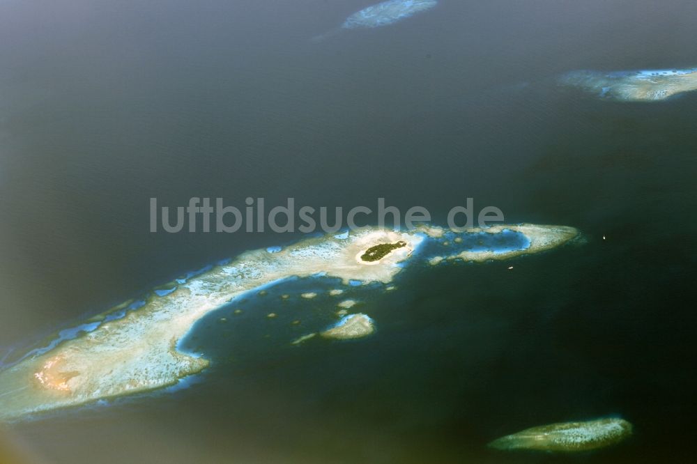 Dharanboodhoo aus der Vogelperspektive: Küstenbereich Indischer Ozean - Insel in Dharanboodhoo in Central Province, Malediven