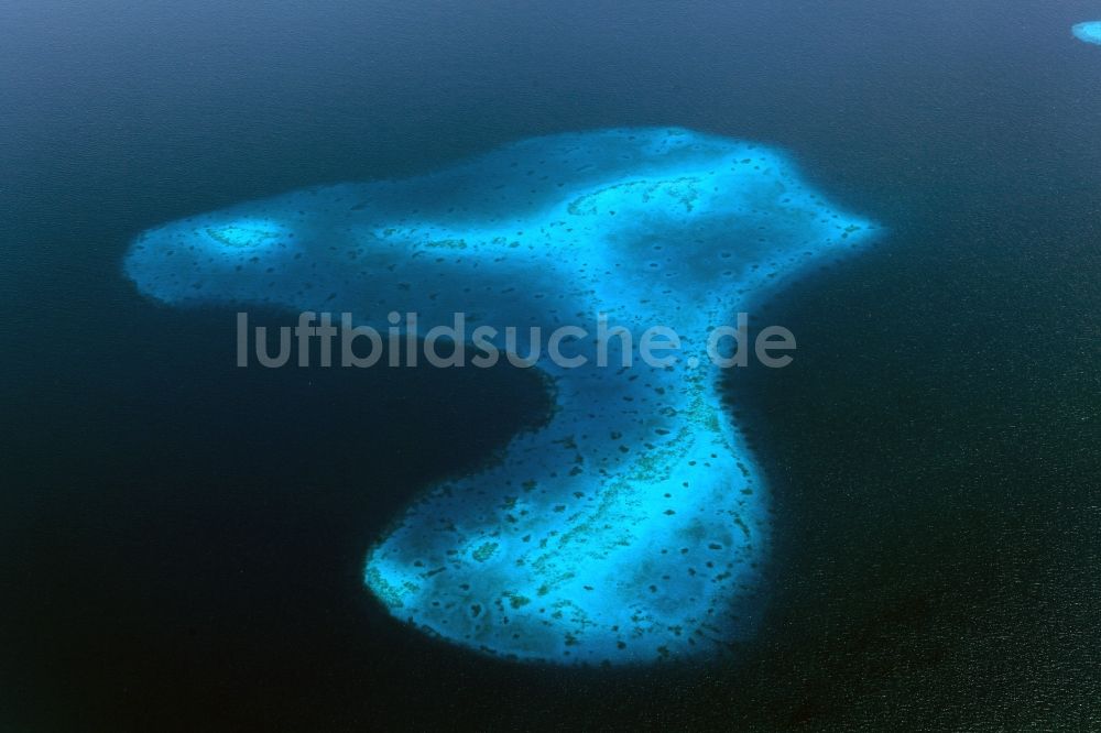 Luftbild Dharanboodhoo - Küstenbereich Indischer Ozean - Insel in Dharanboodhoo in Central Province, Malediven