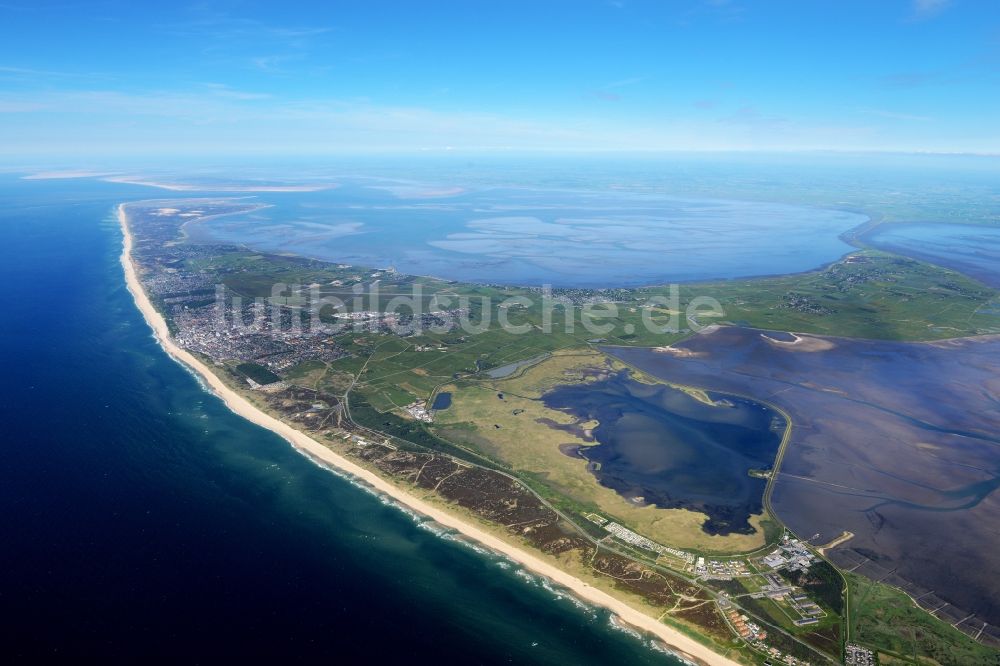 List von oben - Küstenbereich der Insel Sylt an der Nord - Insel in List im Bundesland Schleswig-Holstein