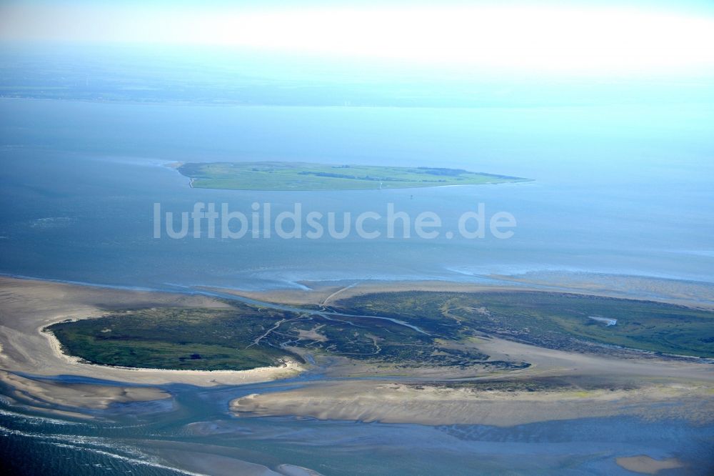 Nigehörn aus der Vogelperspektive: Küstenbereich des Naturschutz- Reservates und Vogelschutzgebietes - Insel in Nigehörn im Bundesland Hamburg