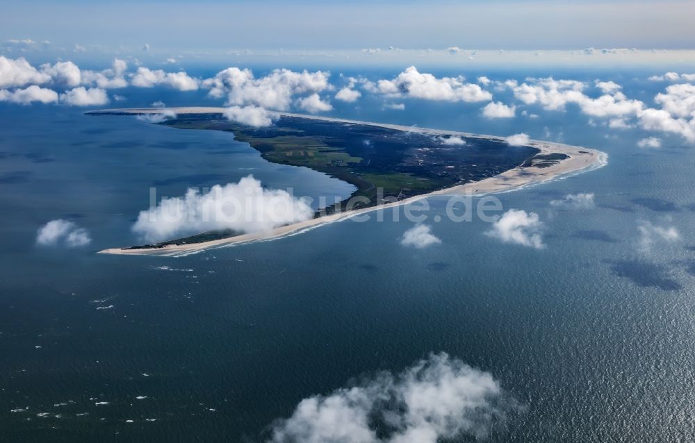 Luftbild Amrum - Küstenbereich der nordfriesischen Nordsee- Insel Amrum im Bundesland Schleswig-Holstein, Deutschland