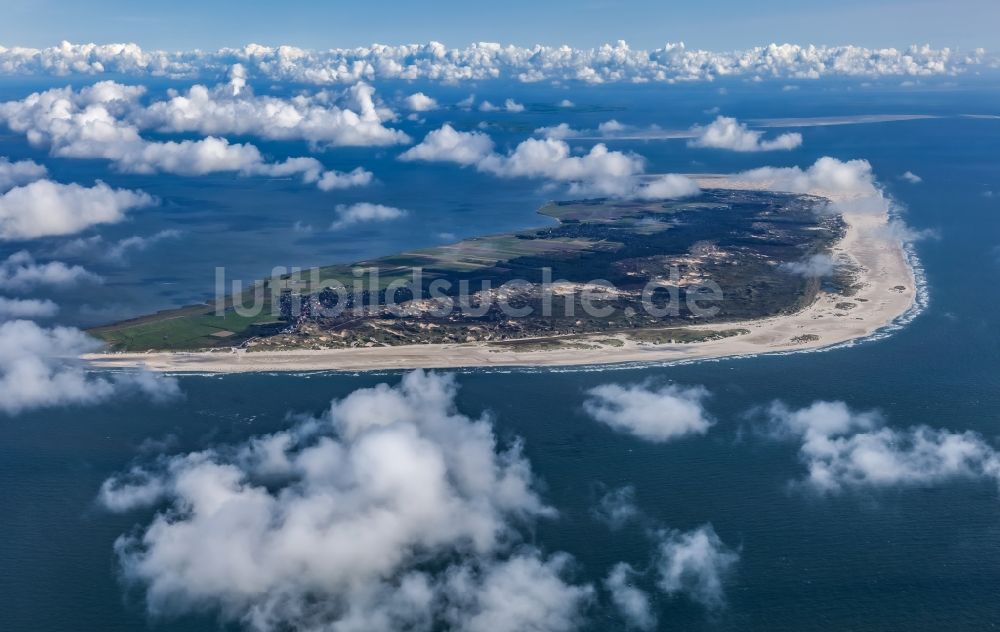 Luftaufnahme Amrum - Küstenbereich der nordfriesischen Nordsee- Insel Amrum im Bundesland Schleswig-Holstein, Deutschland