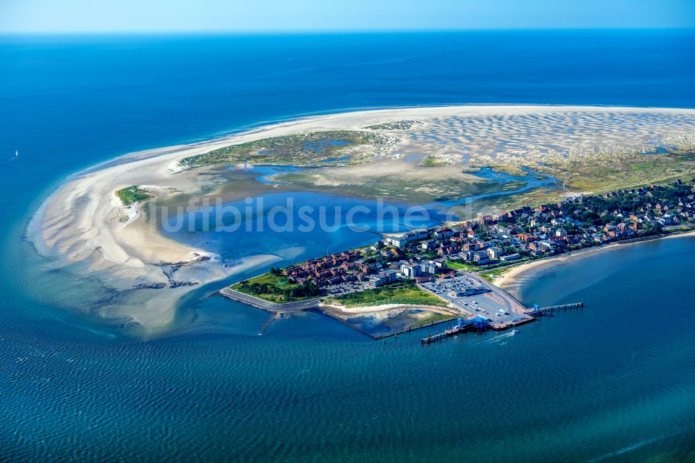 Luftaufnahme Wittdün auf Amrum - Küstenbereich der Nordsee - Insel Amrum im Bundesland Schleswig-Holstein