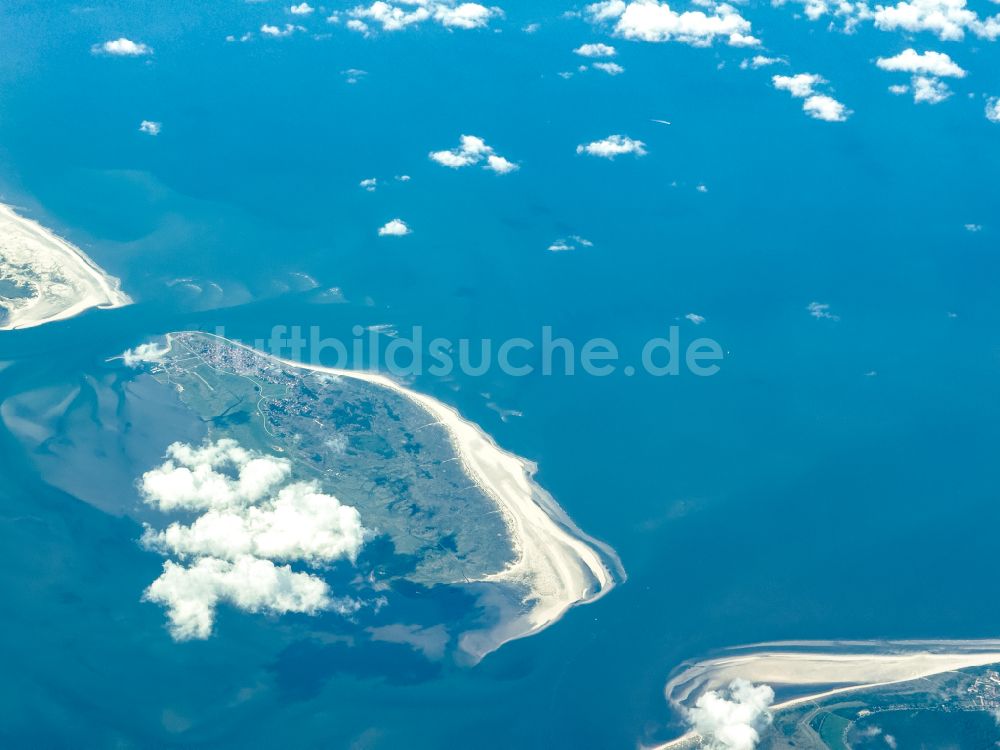 Luftbild Baltrum - Küstenbereich Nordsee - Insel in Baltrum im Bundesland Niedersachsen, Deutschland