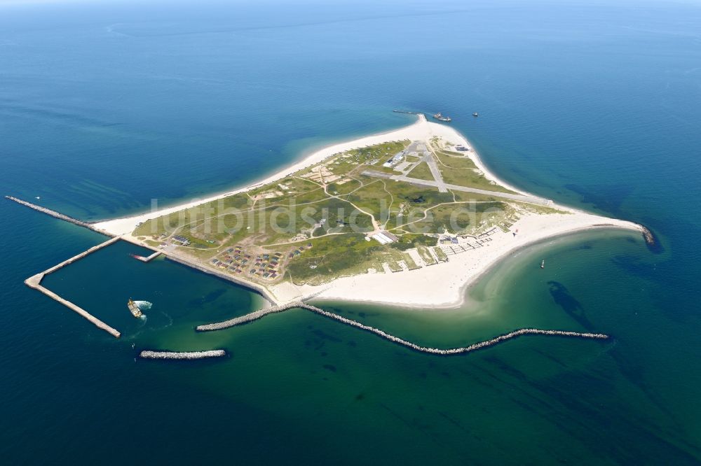 Helgoland aus der Vogelperspektive: Küstenbereich der Nordsee - Insel Helgoland-Dühne in Helgoland im Bundesland Schleswig-Holstein