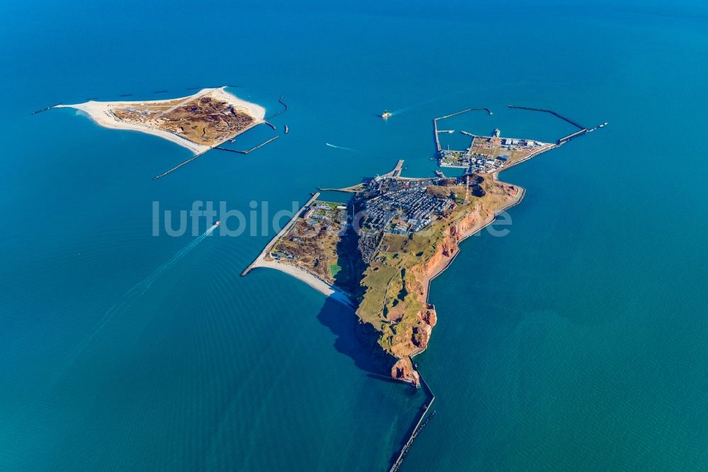 Helgoland von oben - Küstenbereich der Nordsee - Insel Helgoland mit dem Lummenfelsen im Bundesland Schleswig-Holstein