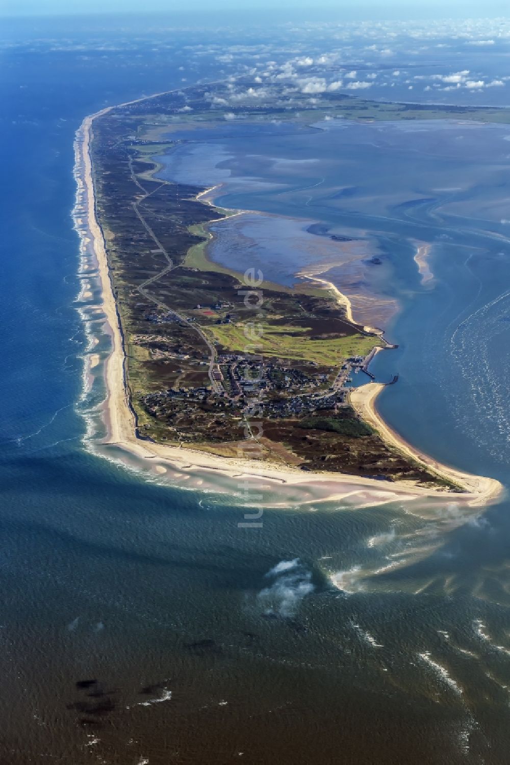 Hörnum (Sylt) aus der Vogelperspektive: Küstenbereich der Nordsee - Insel in Hörnum ( Sylt ) im Bundesland Schleswig-Holstein