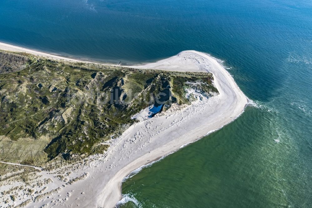 Hörnum (Sylt) aus der Vogelperspektive: Küstenbereich der Nordsee - Insel in Hörnum ( Sylt ) im Bundesland Schleswig-Holstein