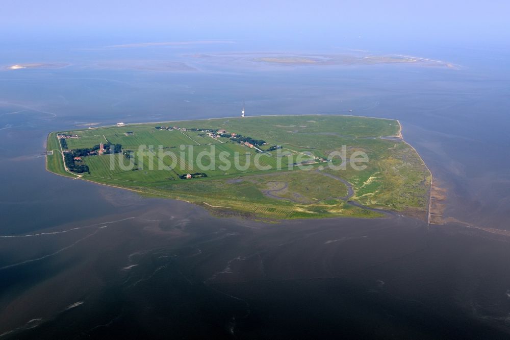 Luftaufnahme Insel Neuwerk - Küstenbereich der Nordsee - Insel Neuwerk im Bundesland Niedersachsen, Deutschland