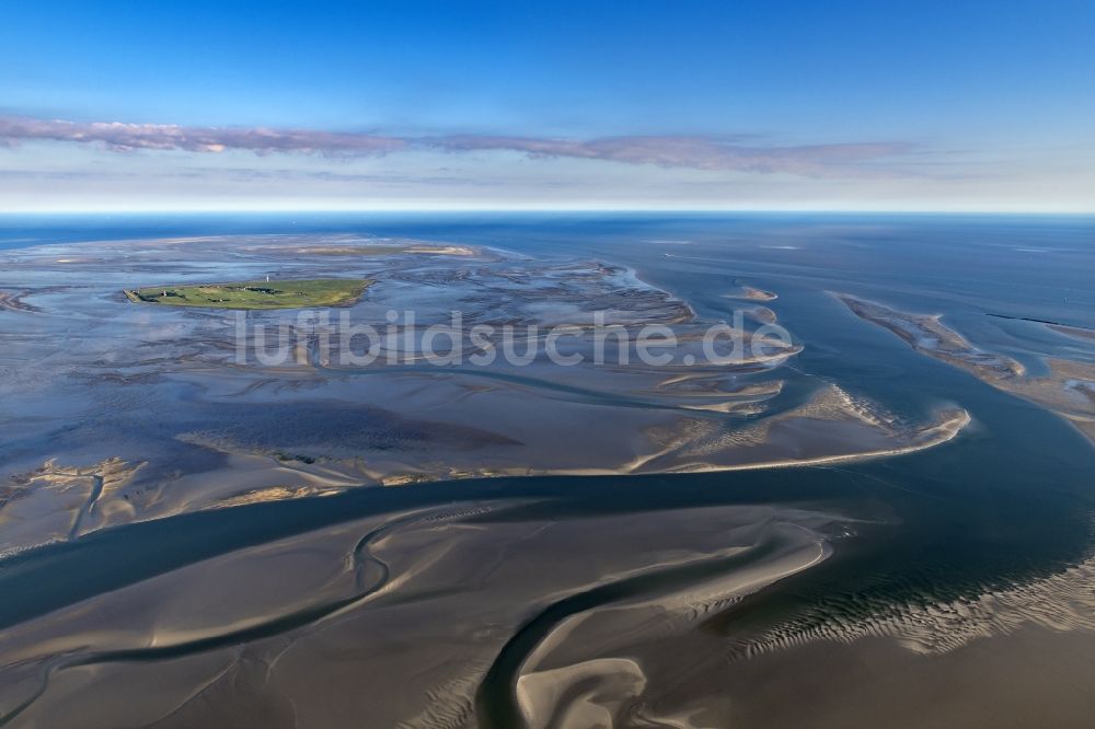 Luftbild Neuwerk - Küstenbereich der Nordsee - Insel Neuwerk im Wattenmeer umgeben vom Bundesland Niedersachsen, Deutschland