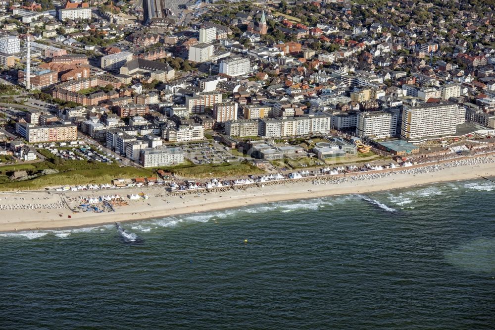 Sylt aus der Vogelperspektive: Küstenbereich der Nordsee - Insel im Ortsteil Westerland in Sylt im Bundesland Schleswig-Holstein