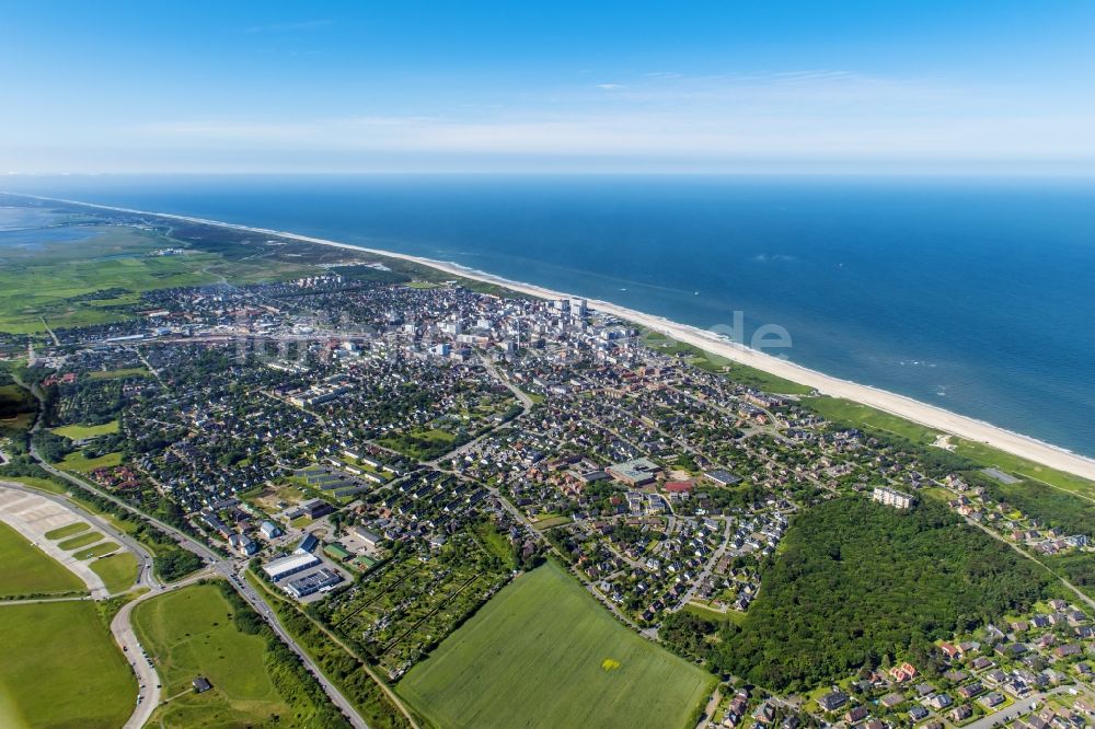 Sylt von oben - Küstenbereich der Nordsee - Insel im Ortsteil Westerland in Sylt im Bundesland Schleswig-Holstein