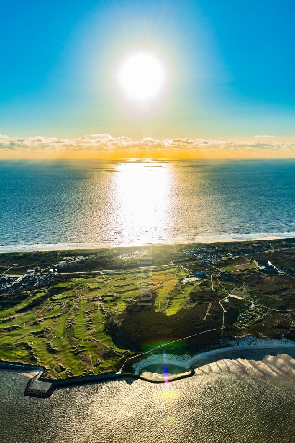 Luftbild Hörnum (Sylt) - Küstenbereich der Nordsee- Insel Sylt im Ortsteil Hörnum im Bundesland Schleswig-Holstein, Deutschland