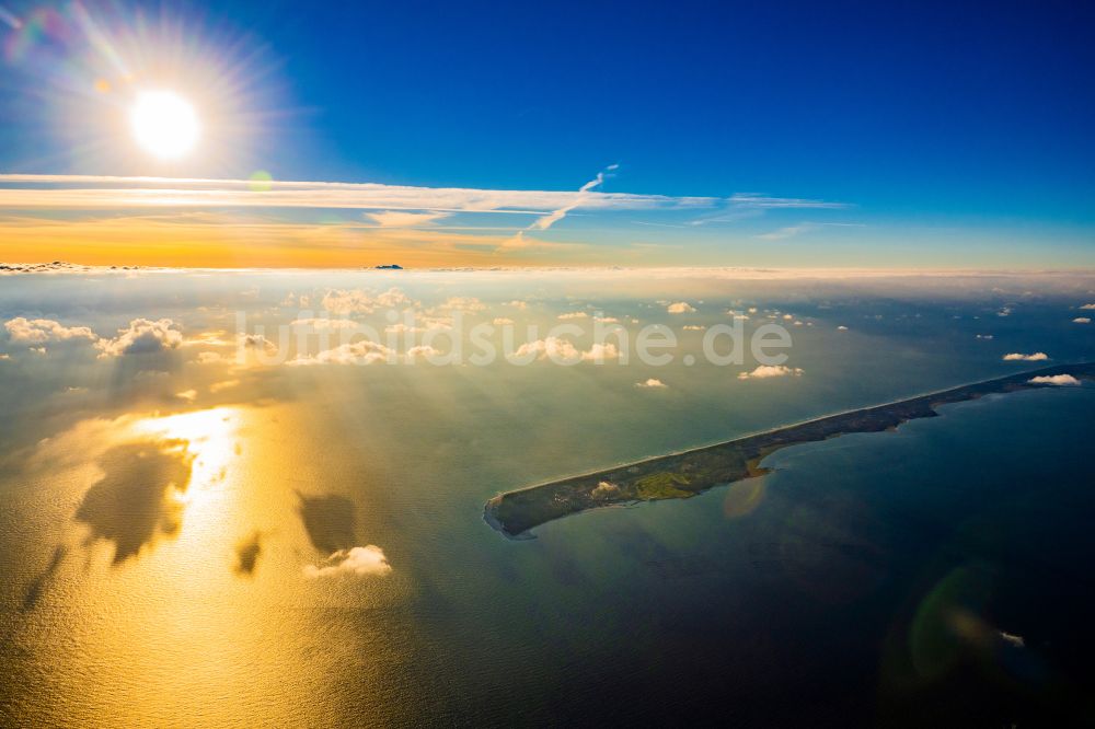 Luftaufnahme Hörnum (Sylt) - Küstenbereich der Nordsee- Insel Sylt im Ortsteil Hörnum im Bundesland Schleswig-Holstein, Deutschland