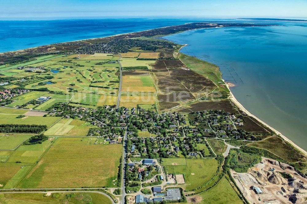 Luftaufnahme Wenningstedt-Braderup (Sylt) - Küstenbereich der Nordsee - Insel in Wenningstedt-Braderup (Sylt) im Bundesland Schleswig-Holstein