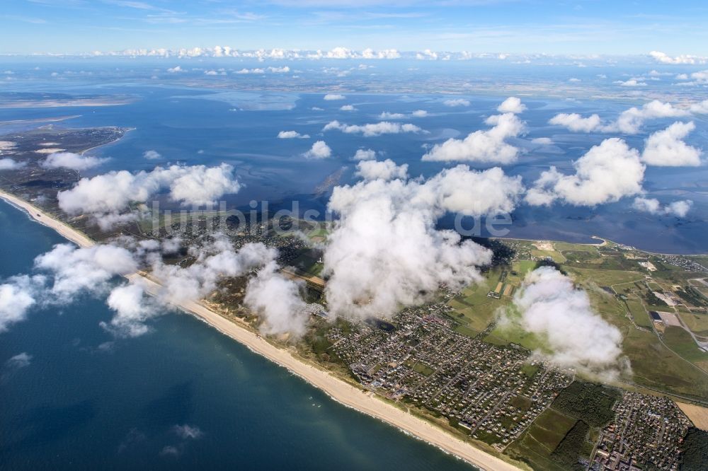 Wenningstedt (Sylt) aus der Vogelperspektive: Küstenbereich der Nordsee - Insel in Wenningstedt (Sylt) im Bundesland Schleswig-Holstein