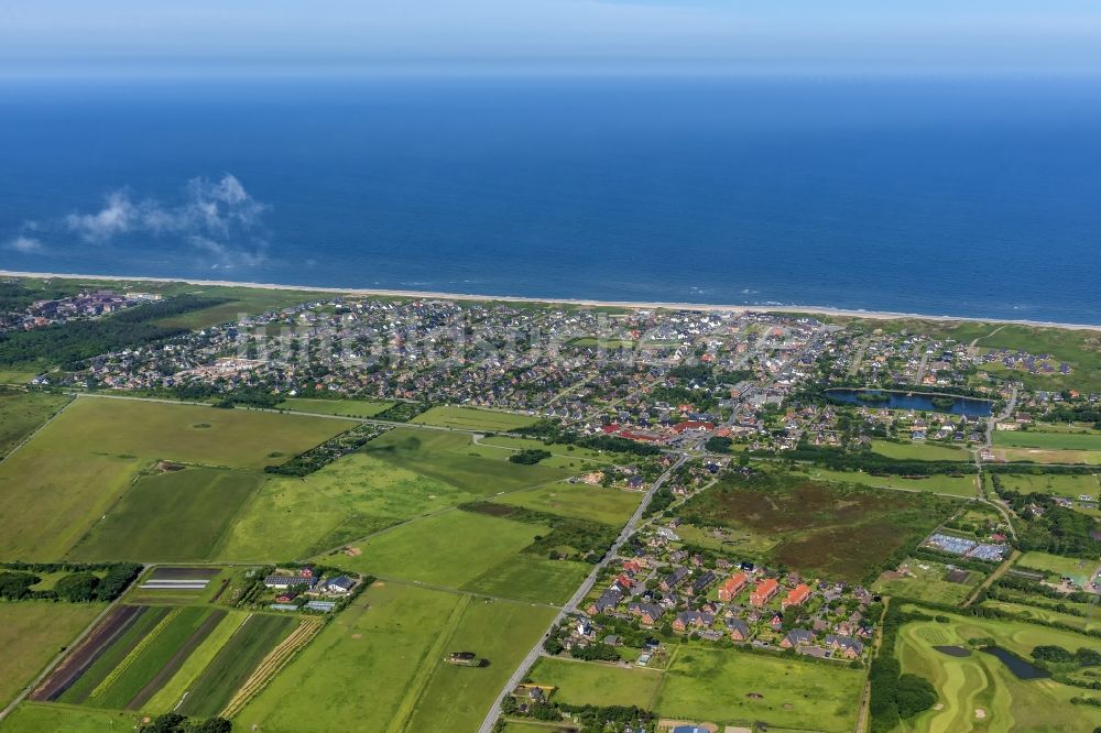 Luftaufnahme Wenningstedt-Braderup (Sylt) - Küstenbereich der Nordsee - Insel in Wenningstedt (Sylt) im Bundesland Schleswig-Holstein