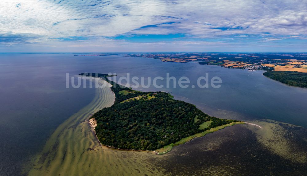 Putbus aus der Vogelperspektive: Küstenbereich der Ostsee - Insel Vilm in Putbus im Bundesland Mecklenburg-Vorpommern, Deutschland