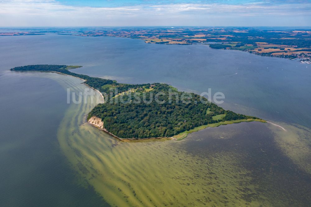 Putbus von oben - Küstenbereich der Ostsee - Insel Vilm in Putbus im Bundesland Mecklenburg-Vorpommern, Deutschland