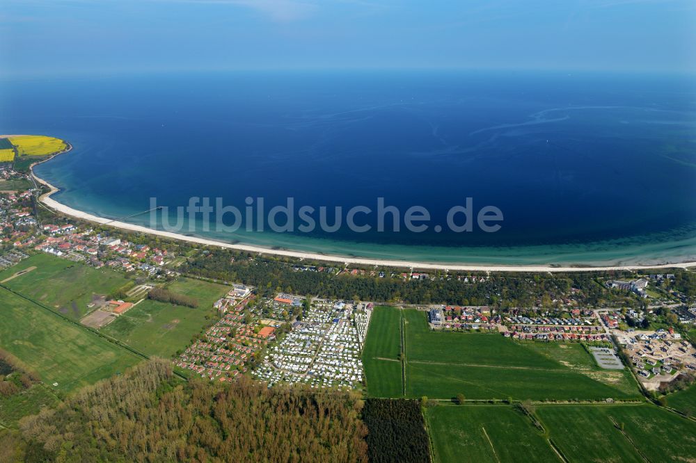 Luftbild Ostseebad Boltenhagen - Küsten- Landschaft am Sandstrand der Ostsee im Ostseebad 