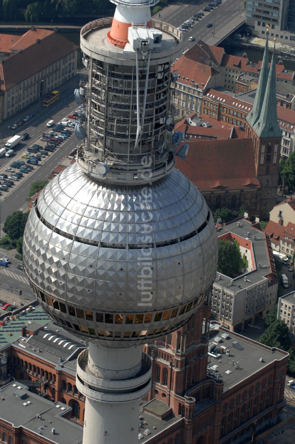 Berlin von oben - Kugel des Berliner Fernsehturm