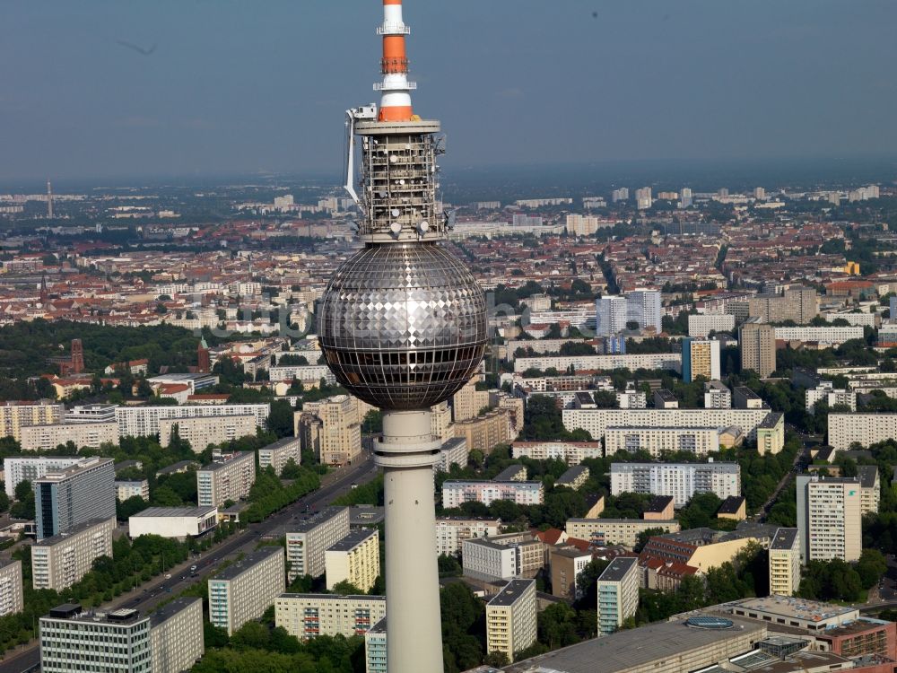 Berlin von oben - Kugel des Fernsehturm Berlin