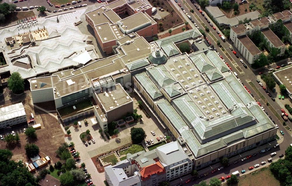 Luftaufnahme Berlin - Tiergarten - Kulturforum an der Potsdamer Straße in Berlin-Tiergarten (hinter dem Bereich Potsdamer Platz.